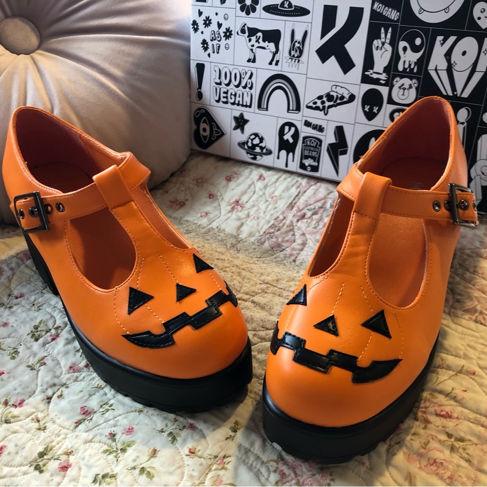 NIB Koi Footwear Sail Pumpkin Poison Mary Janes Sz 8 sold out on site!
